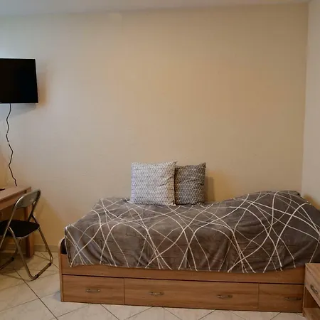 Annis Wohnschloesschen Apartament *